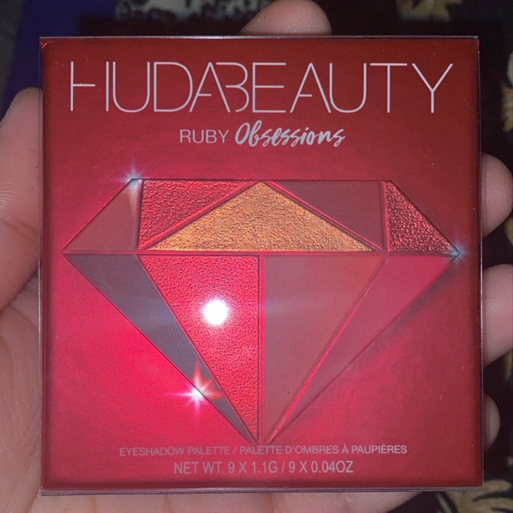 HUDA BEAUTY RUBY PALLET